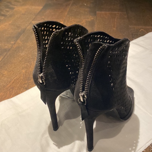 Zara perforated black peep toe booties size 38 - Picture 3 of 7